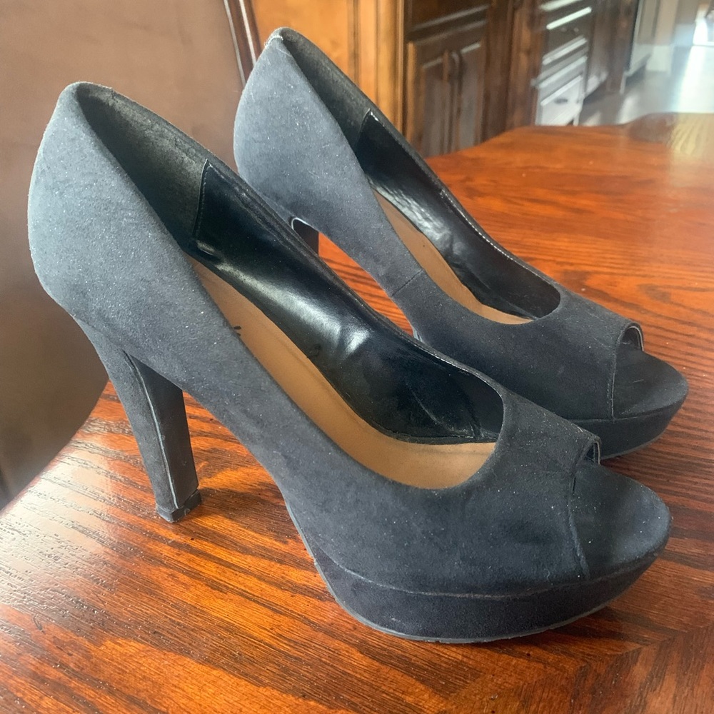 Candies black suede platforms size 8.5